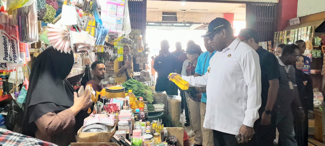 Jelang Nataru, Tim TPID Merauke Pantau Harga dan Stok Bapok di Pasar dan Distributor 