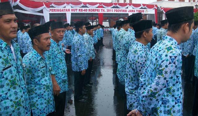 Tahun Depan PNS Dapat THR, Tapi Gaji Tidak Naik