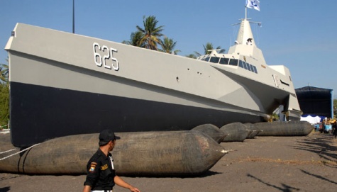 TNI AL Luncurkan Kapal Siluman Trimaran  