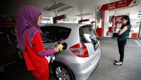 40 Jenis Mobil Akan Dilarang Minum BBM Bersubsidi