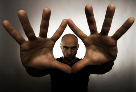 Ini Ciri Khas Orang yang Mudah dan yang Susah Dihipnotis