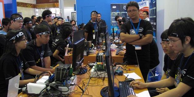 Ada Adu Kencang Komputer di Indocomtech 2012