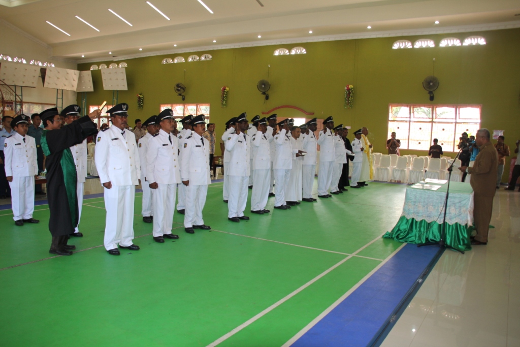 22 Kepala Kampung dari 7 Distrik Dilantik Oleh Wakil Bupati Sunarjo S.Sos