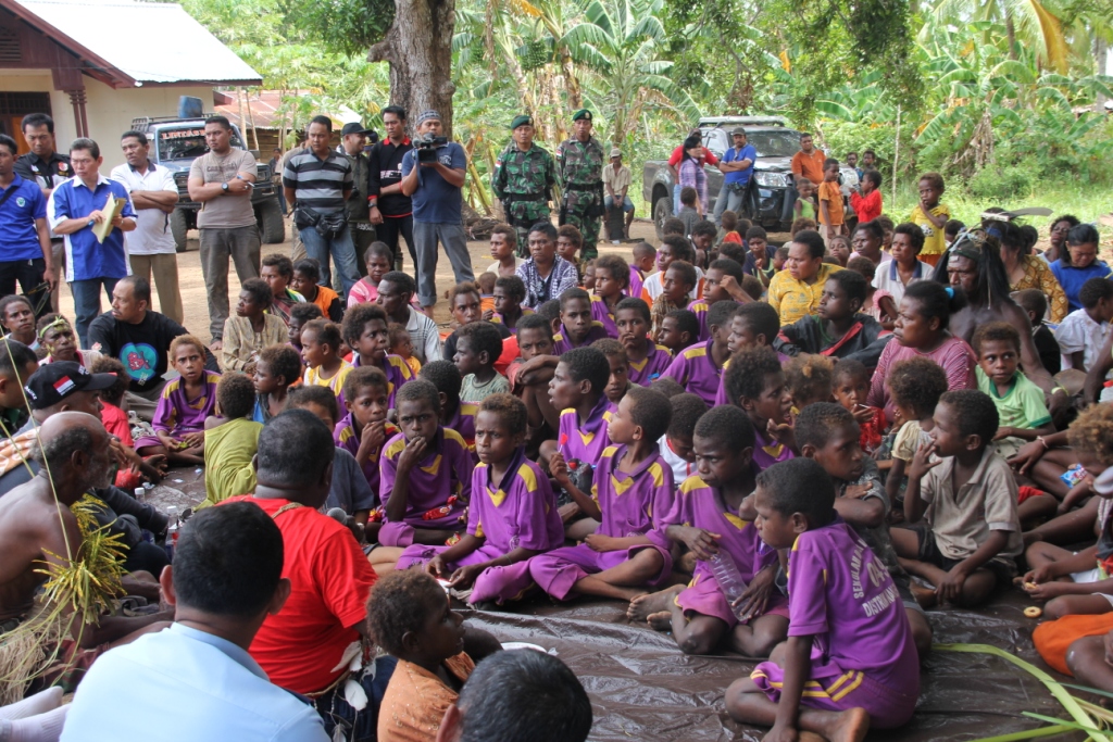 Bupati Kabupaten Merauke Drs. Romanus Mbaraka, MT melakukan Turun Kampung Ke Kampung Kondo