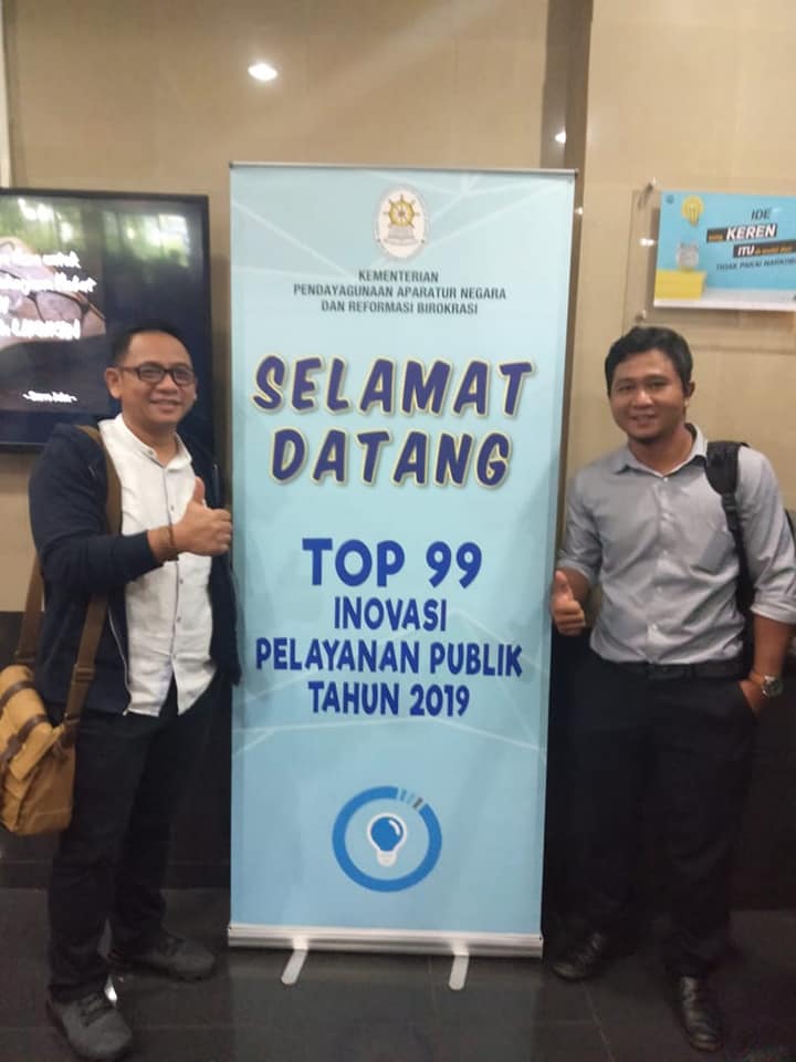 Kampung Amun Kay Distrik Tanah Miring mendapatkan penghargaan TOP 99 Inonasi Pelayanan Publik 