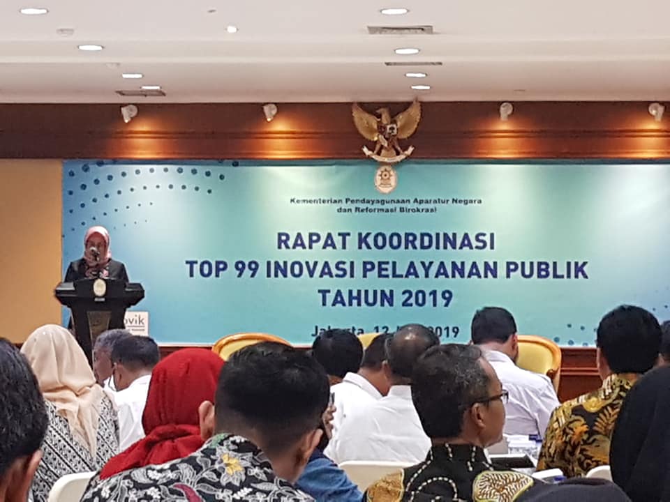 SIMPATIK (Sistem Pelayanan Tiga puluh Detik) meraih penghargaan TOP 99 Inovasi Pelayanan Publik.