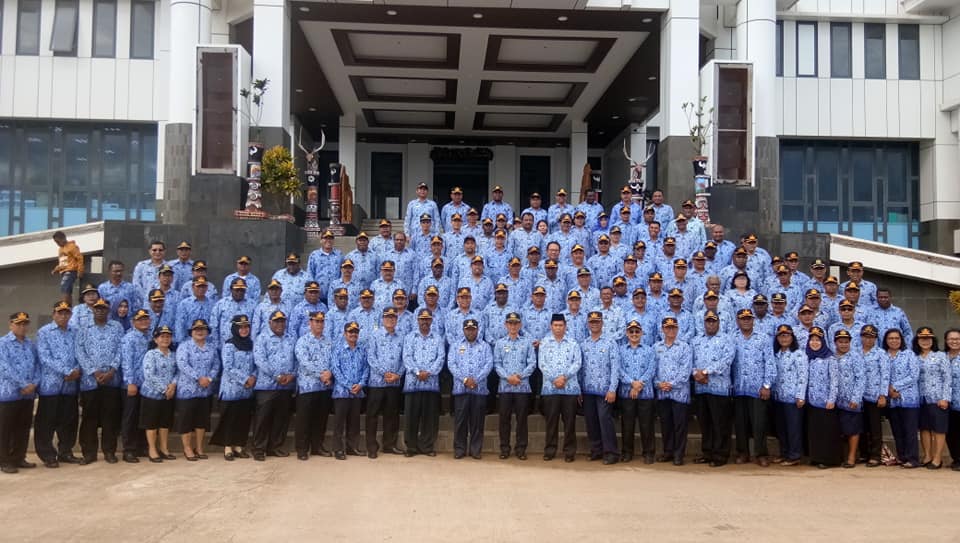 2019 Freddy Ajak ASN Berbenah Diri Dan Tingkatkan Kinerja 