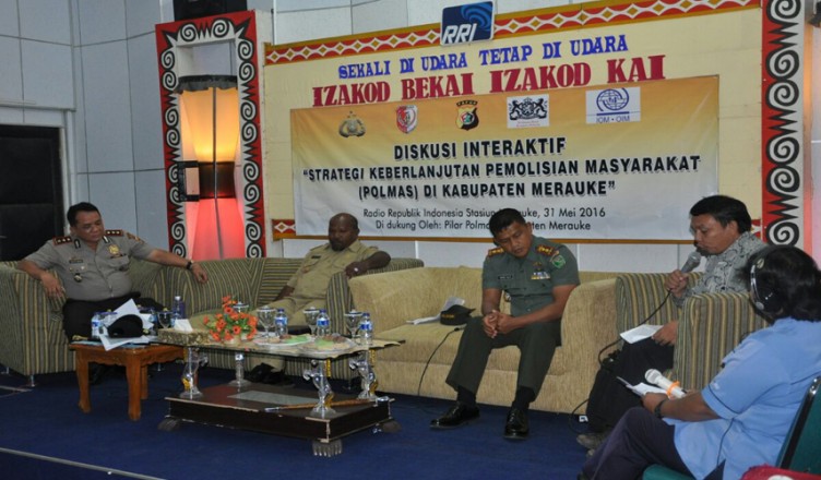 Diskusi Interaktif Pemolisian Masyarakat Di RRI Merauke