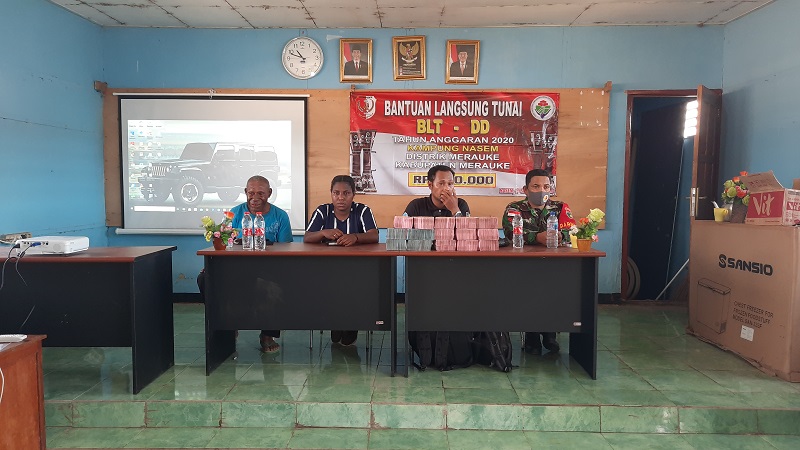 Pembagian BLT  DI Kampung Nasem