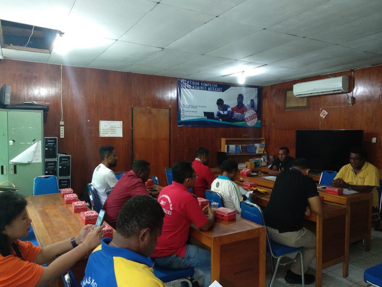 Diskominfo Merauke Bersama Para Kepala Distrik Bahas Perluasan Jaringan Telekomunikasi