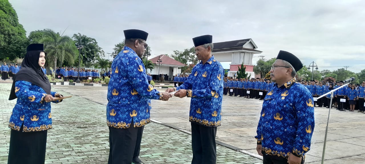 Perdana, Bupati Yosep Gebze Pimpin Apel Bulanan Korpri Pemkab Merauke 