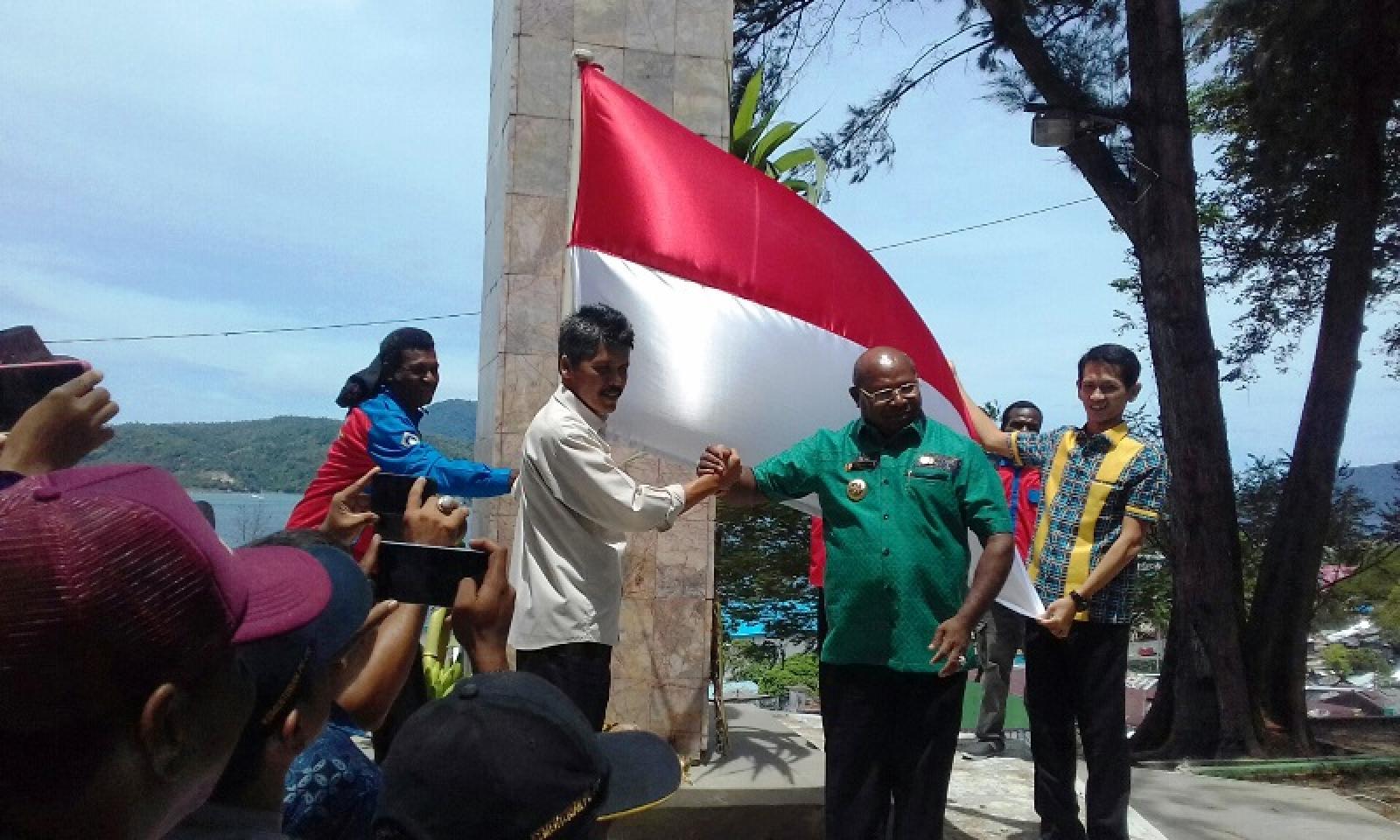 Bupati  Merauke Tancap Bendera Merah Putih di Kota Sabang