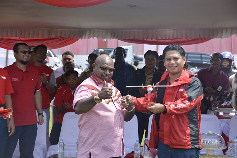 Bupati Merauke Melepas Drone Ekspedisi Langit Nusantara Elang Nusa Telkomsel 