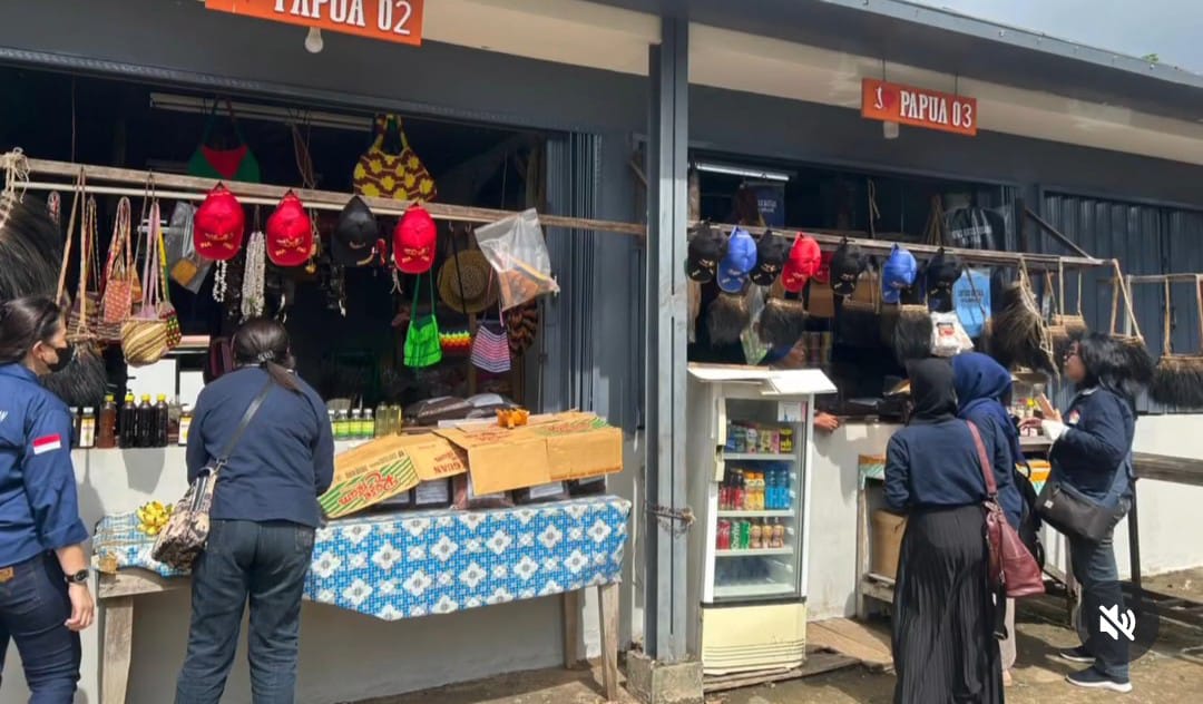 Disperindagkop Kabupaten Merauke Lakukan Pembinaan Pedagang Pelintas Batas RI-PNG Distrik Sota