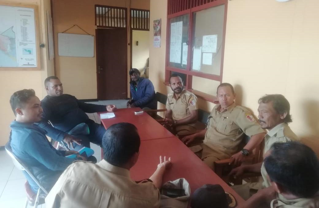 Pemerintah Distrik Ulilin Perjuangkan Karyawan Perusahaan dapat Dokumen Kependudukan