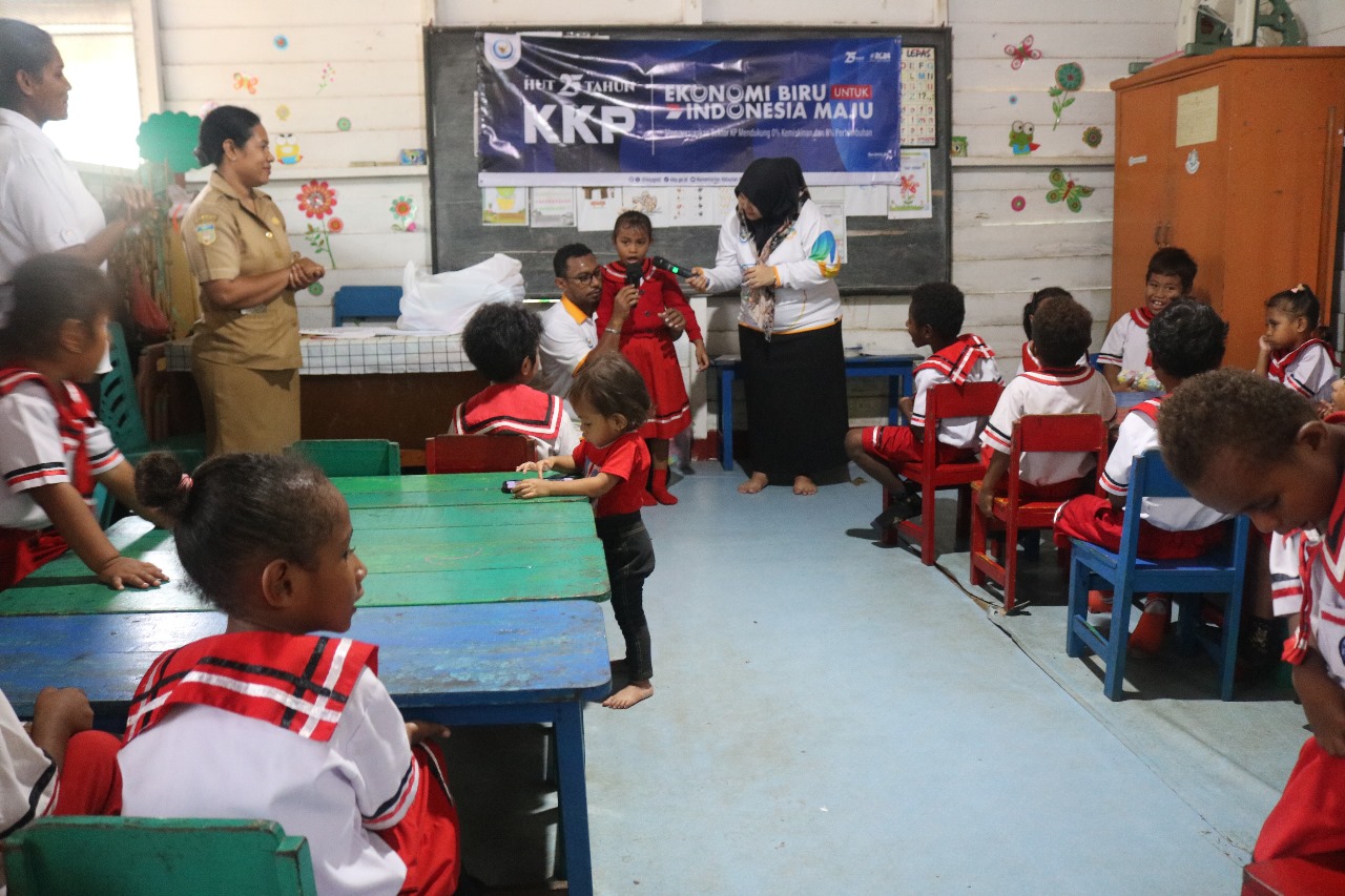 BPPMHKP Berikan Edukasi Makan Ikan Sehat Bermutu Melalui Program Goes to School
