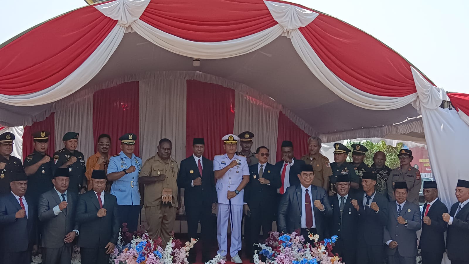 Pj. Gubernur PPS, Apolo Safanpo Lantik 21 Pejabat Tinggi Pratama