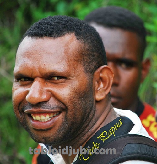 Anak Yali Perkenalkan Papua Melalui Jasa Wisata