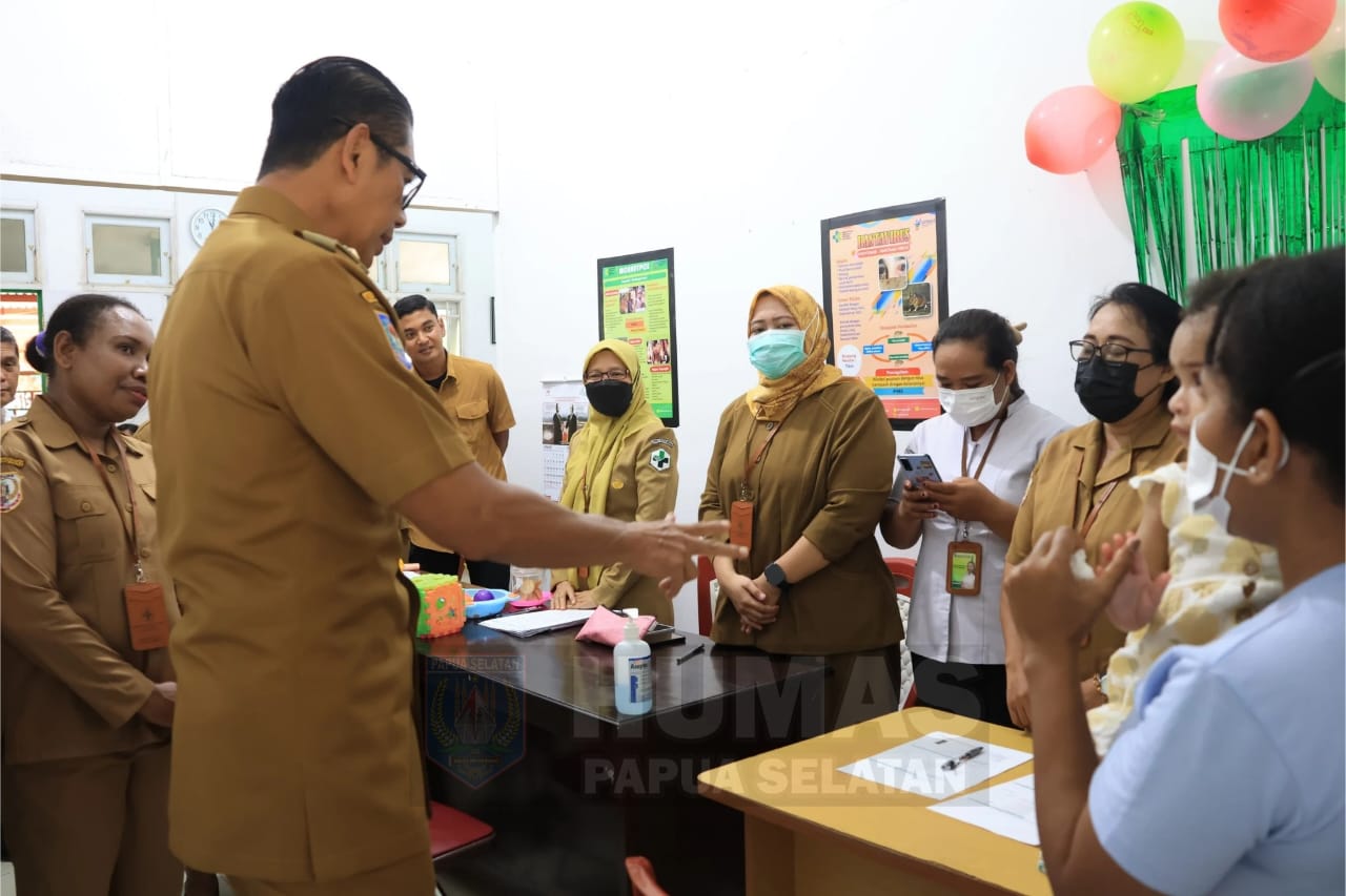 Penjabat Gubernur Papua Selatan Pastikan Kesiapan Puskesmas Lakukan Program CKG 
