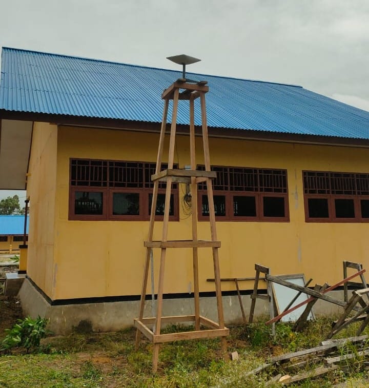 Bantuan Jaringan Internet Memudahkan Siswa Pedalaman Mengkases Informasi dan PengetahuanÃ‚Â 
