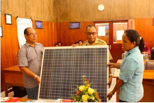 BENGKEL SOLAR CELL DI SEKOLAH SMK 3 MERAUKE