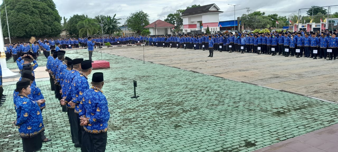 Bupati Merauke Pimpin upacara bulanan Korpri di Halaman Kator Bupati Merauke