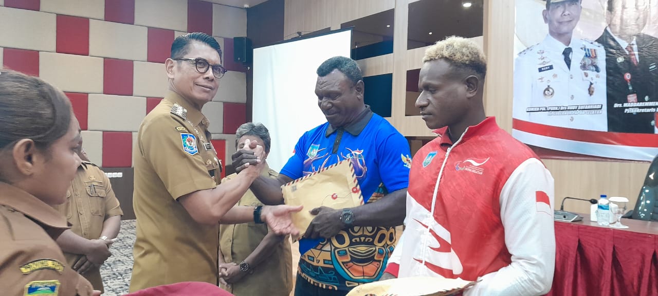 Atlet Serta Pelatih Penerima Medali PON dan Peparnas 2024 Terima Uang Pembinaan