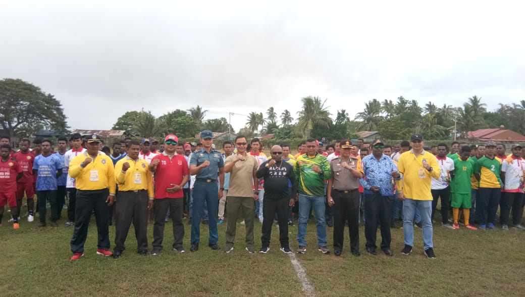 Bupati Merauke Membuka Porkamer Sepak Bola U-19