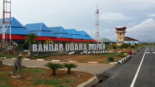 Persembahan untuk Negeri : Bandara Merauke Dibangun Jokowi Megah dan Modern...