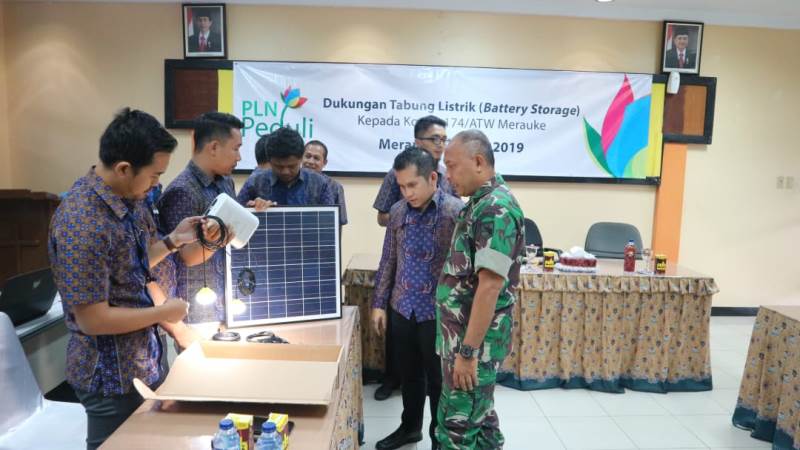 Terobosan Baru, PLN Salurkan Battery Storage Untuk Daerah Belum Terlistrik