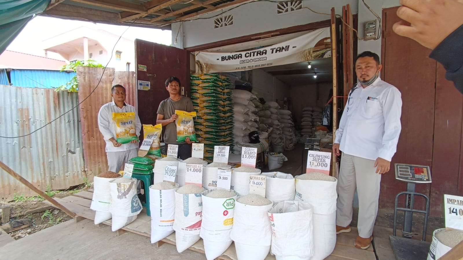 Sigap SPHP, Bulog Merauke Lakukan Operasi Pasar