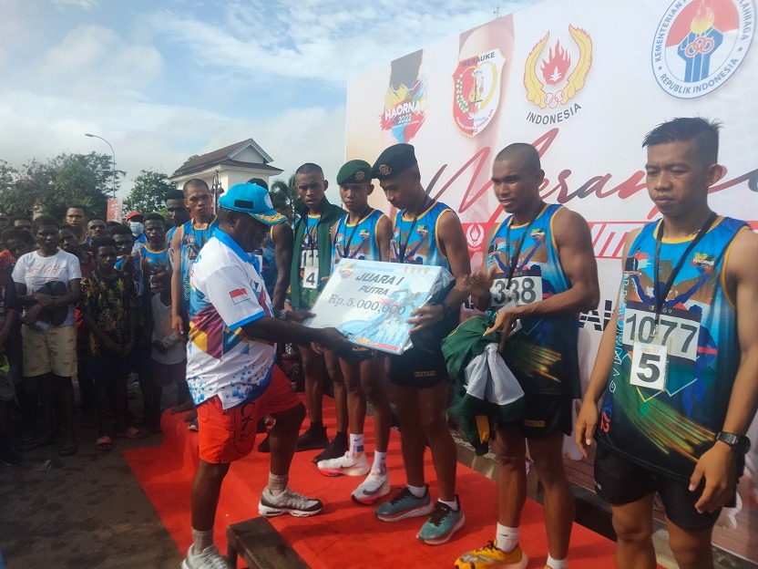 Di Merauke, Ribuan Peserta Lari Uji Kecepatan Berlari 10Km