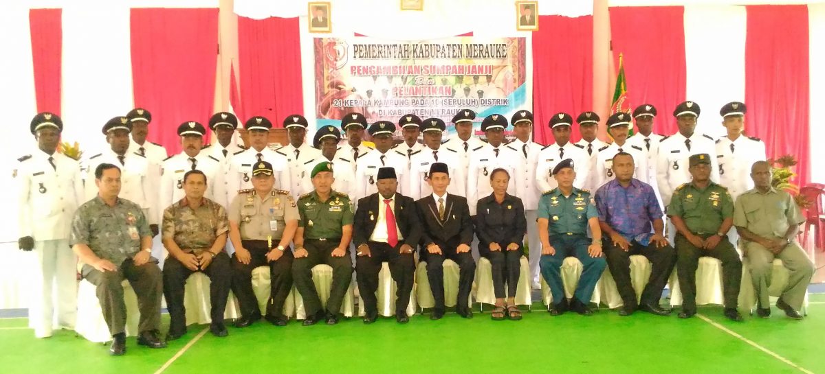Bupati Freddy Lantik 21 Kepala Kampung