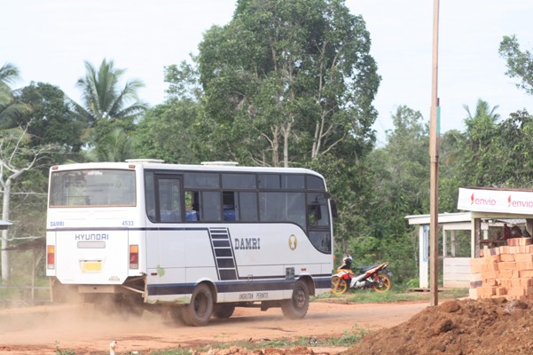 Pemkab Merauke Dapat Bantuan 4 Unit Bis Damri dari Kemenhub 