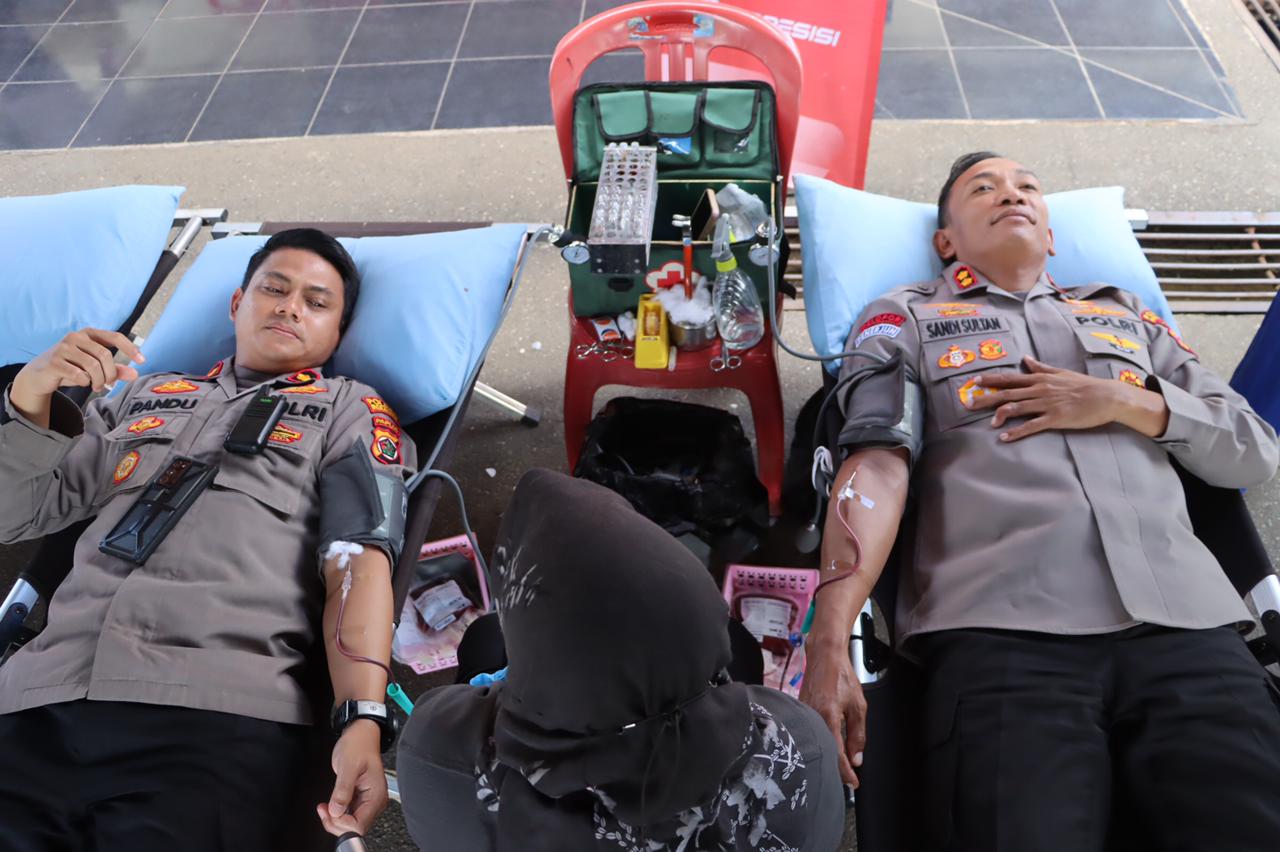Masih Rangkaian Hari Bhayangkara ke 77 Polres Merauke Donorkan Darah