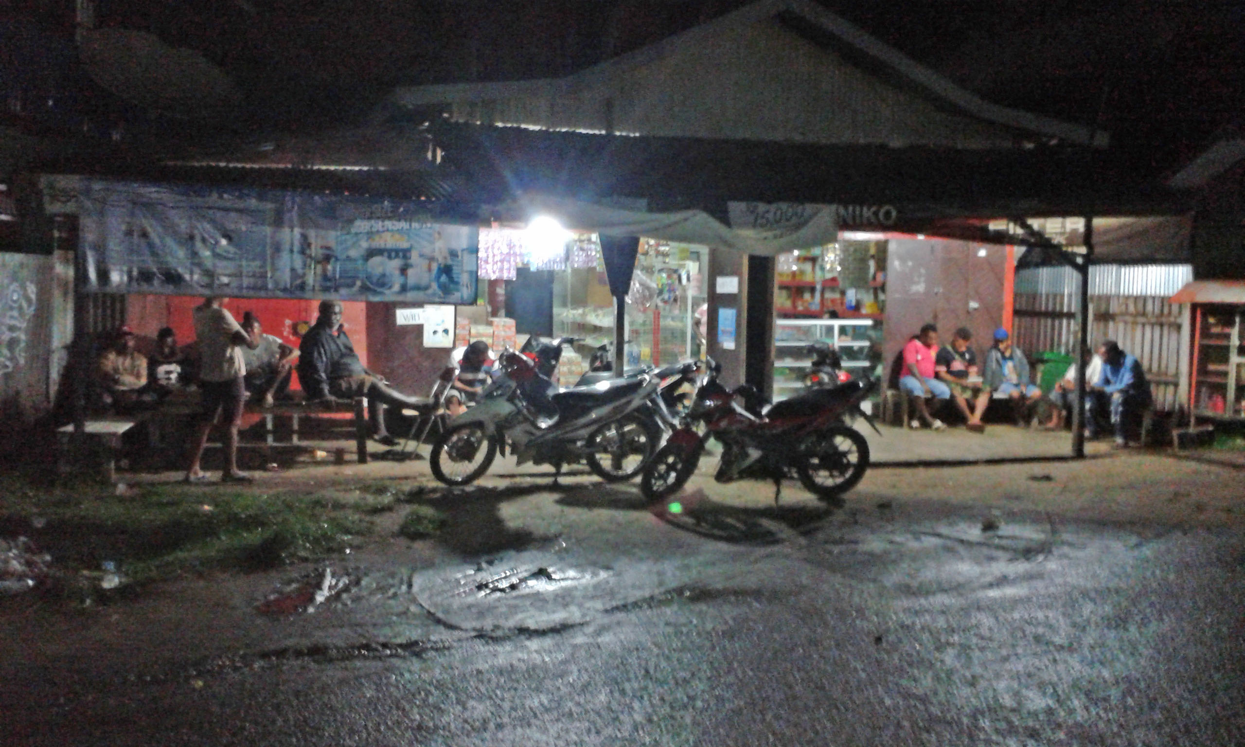 Internet Mengurangi Kegiatan Konsumsi Minuman Keras beralkohol