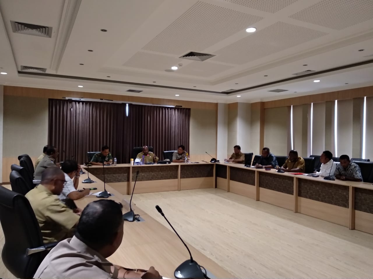 MENANGGAPI ISU YANG BEREDAR, PEMDA MERAUKE GELAR PERTEMUAN TERPADU