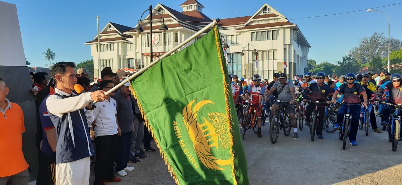 Wakil Bupati Solarso melepas Peserta Sepeda Santai dan Jalan Santai