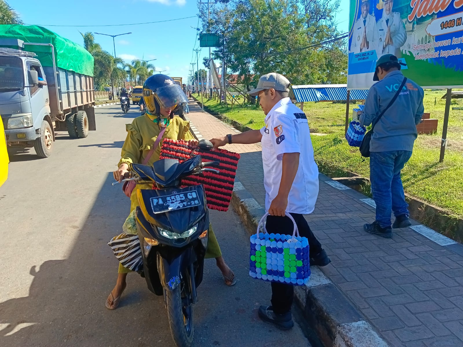 DLH, WWF dan Unmus Merauke Berkolaborasi Kampanyekan Edukasi Lingkungan "Hentikan Polusi Plastik"