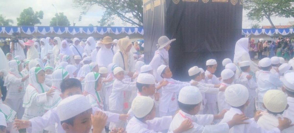 Ribuan Murid TK Ikut Pelatihan Manasik Haji Anak