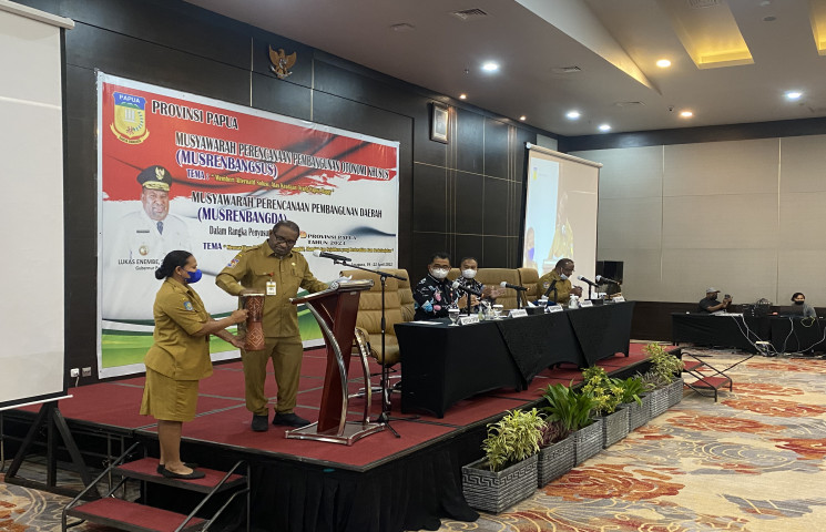 Dokumen Materi Teknis Muatan Pesisir Papua Siap Diintegrasikan Dengan RTRW Provinsi