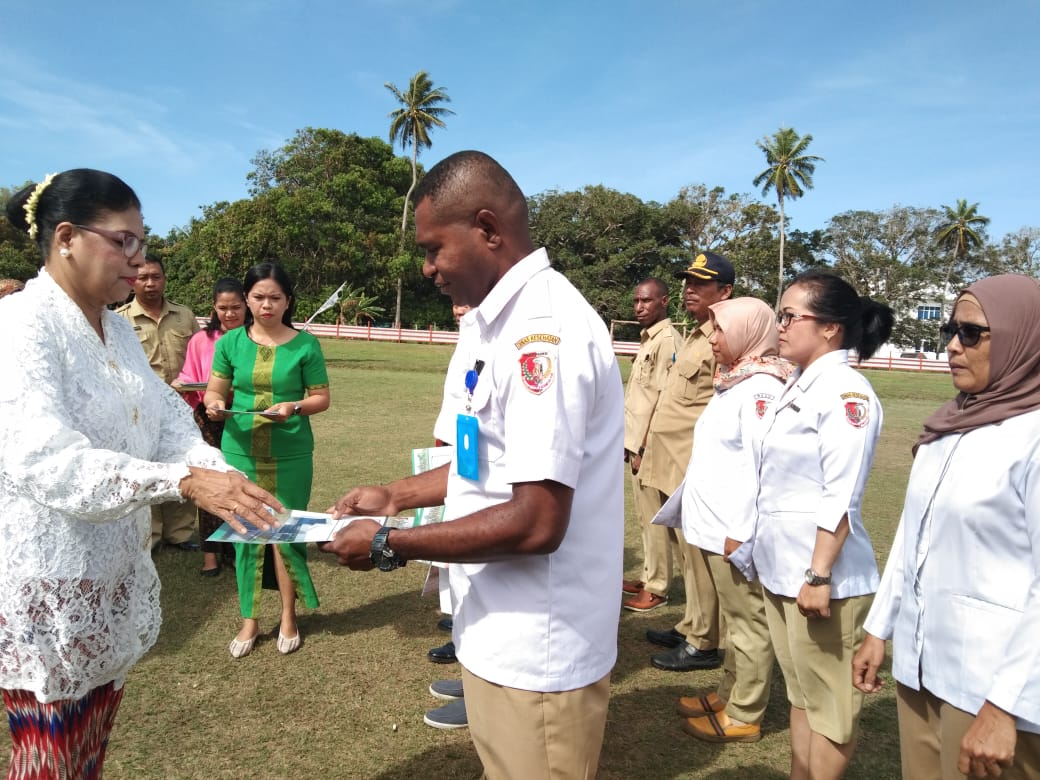 Di Merauke, Tenaga Kesehatan Teladan diberikan Penghargaan