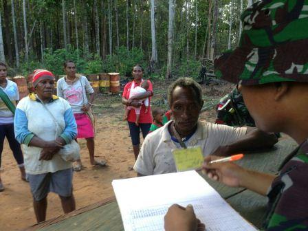 Warga PNG Perbatasan Berobat di Puskesmas Sota