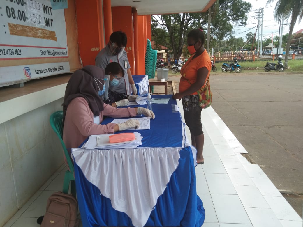 Kantor Pos Merauke Salurkan BST Tahap Empat dan Lima Sekaligus