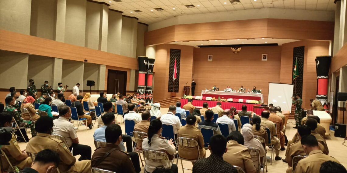 Bupati Merauke : Ã¢â‚¬ËœPuji Tuhan, Alhamdulilah, Bapak Presiden Jokowi Datang Lihat KitaÃ¢â‚¬â„¢