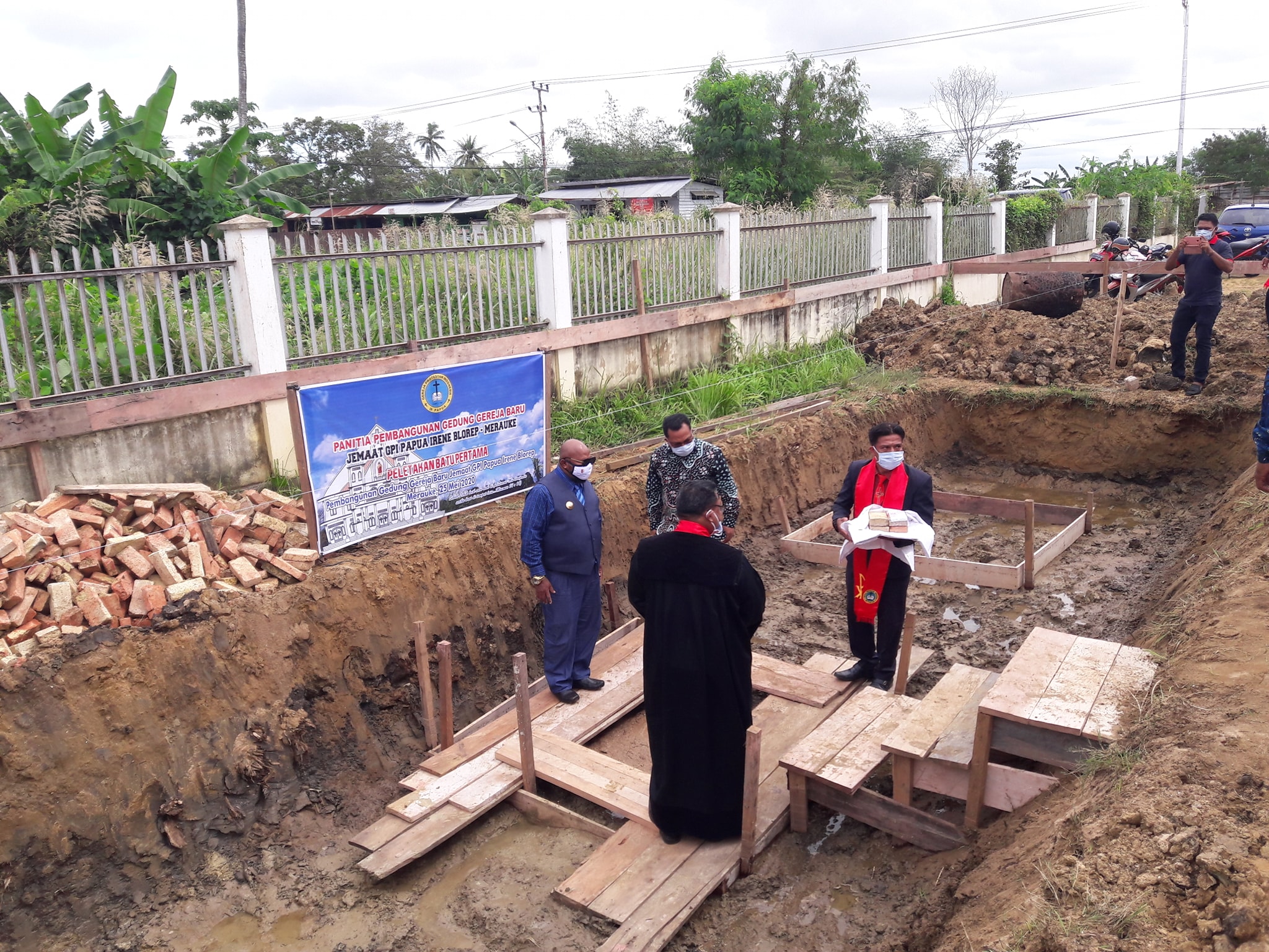 Prosesi Peletakan Batu Pembangunan Gedung Gereja GPI Papua Irene Blorep Merauke