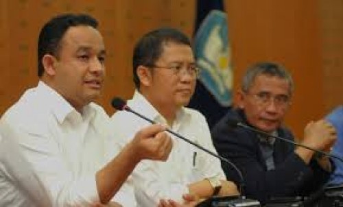 E-Sabak Ganti Buku Pelajaran di Indonesia