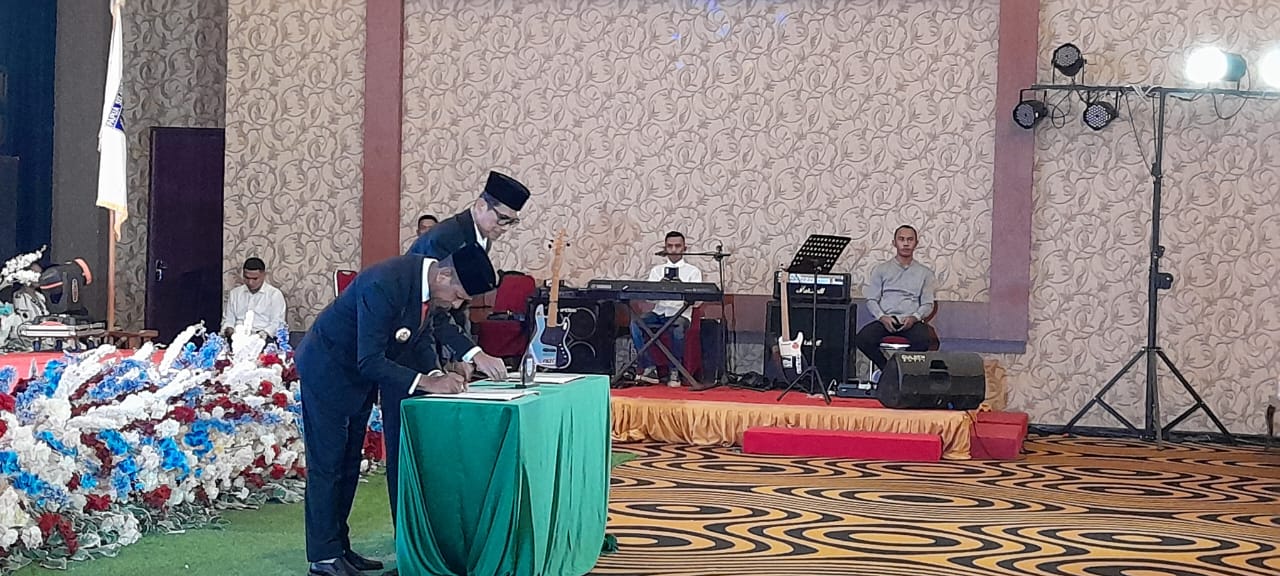 Penjabat Gubernur Rudy Sufahriadi Serahterima Jabatan Kepada Gubernur dan Wagub Papua Selatan