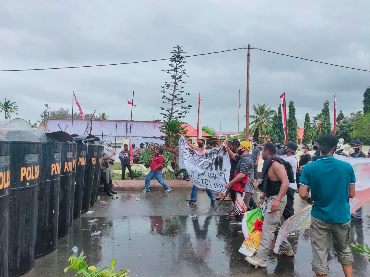 Jelang Pilkada 2020, TNI-Polri Merauke Lakukan Simulasi Sispamkota