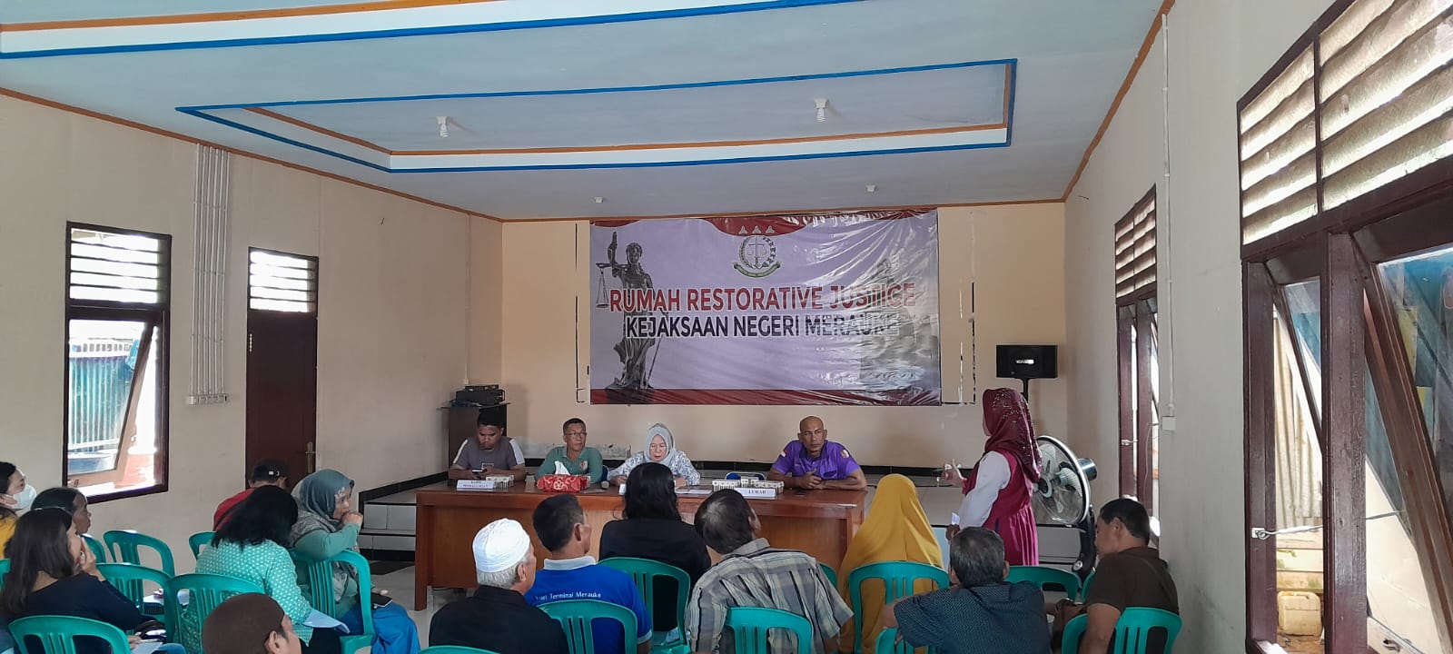 Perindagkop Merauke Lakukan Sosialisasi Penjualan Minyak Tanah